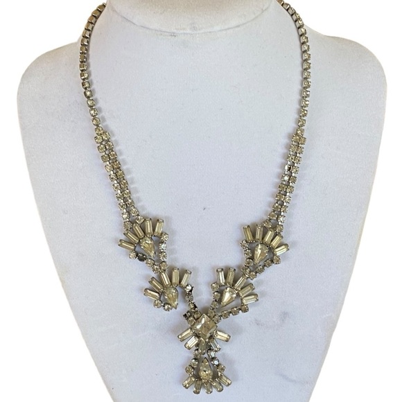 Jewelry - Vintage rhinestone statement necklace